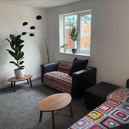 Cosy Bungalow In A Handy Location ماركِت هاربورو المظهر الخارجي الصورة
