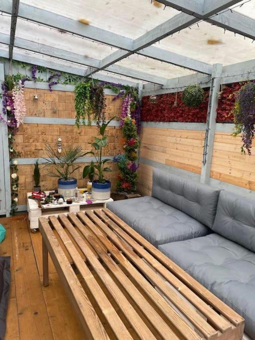 Cosy Bungalow In A Handy Location ماركِت هاربورو المظهر الخارجي الصورة